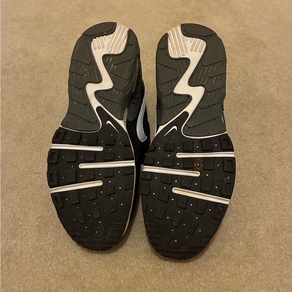 Nike Air Max 90 - Picture 4 of 8